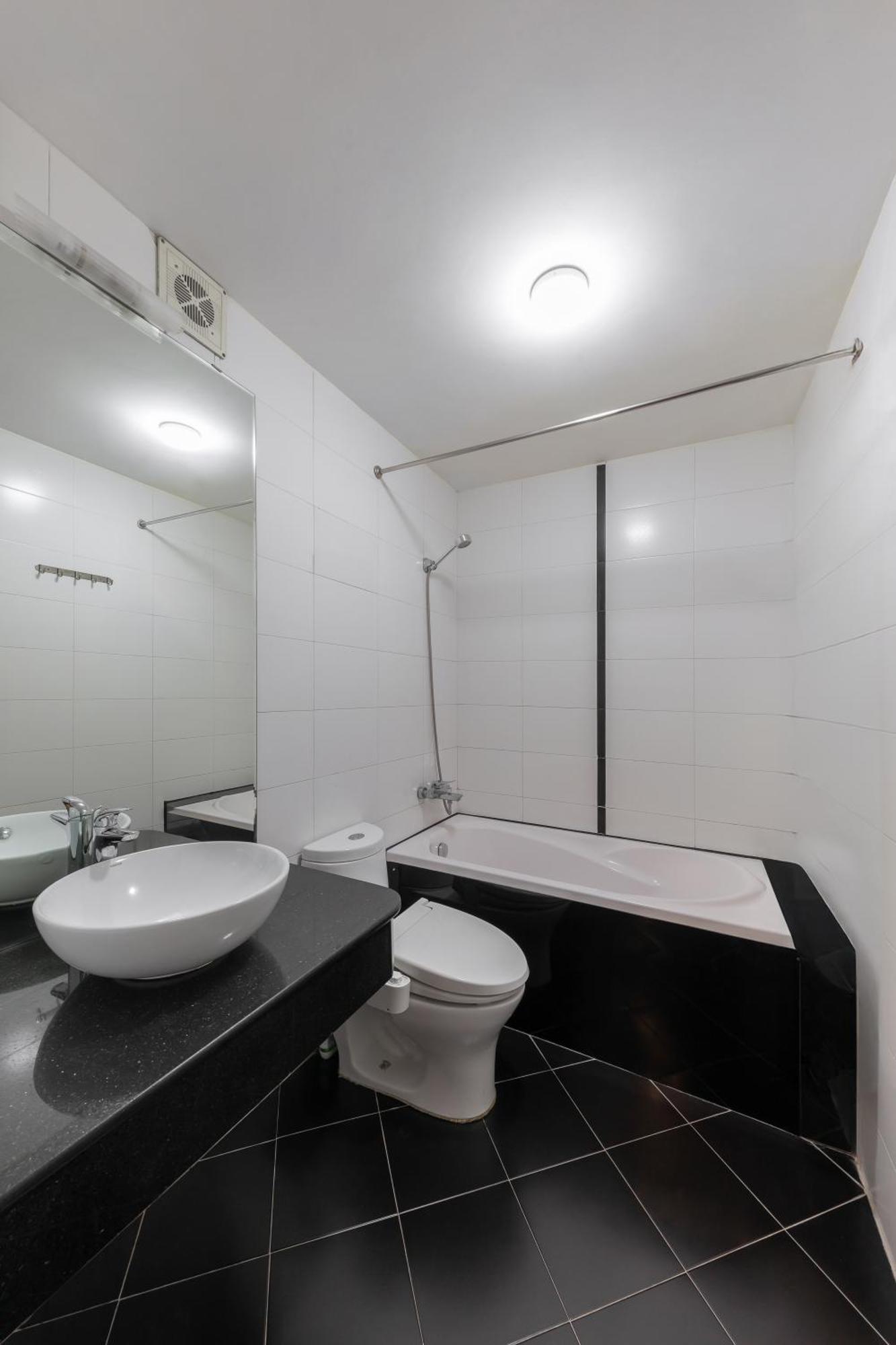 Azumaya Hotel Hai Ba Trung 1 Ханой Экстерьер фото